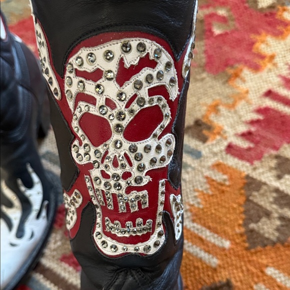 Corral Black and White Skull Heeled Boots - Picture 3 of 9